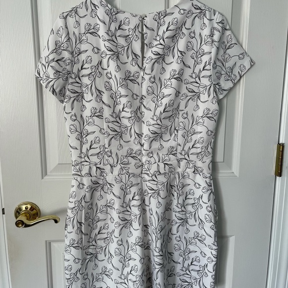 Banana Republic Romper (size 4) - Picture 4 of 4
